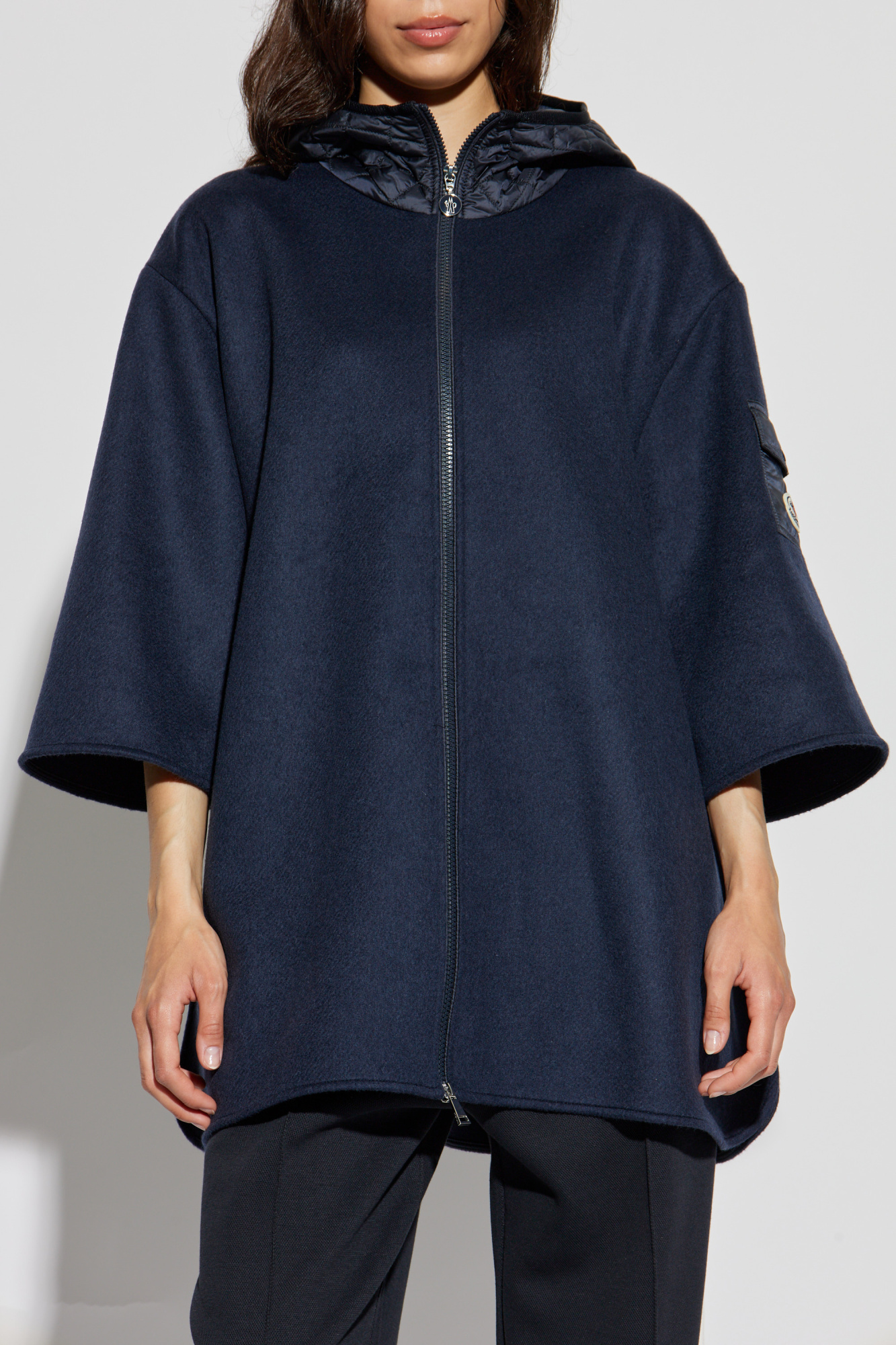 【MONCLER】HOODED WOOL CAPE●K20933G00002M7148P77 Dark Blue Wool Hooded Zip-Up Cape - Capes for Women | Moncler IT